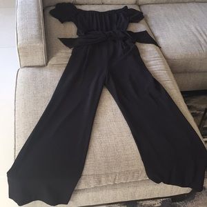 🖤✨Off The Shoulder Formal Jumpsuit✨ 🖤